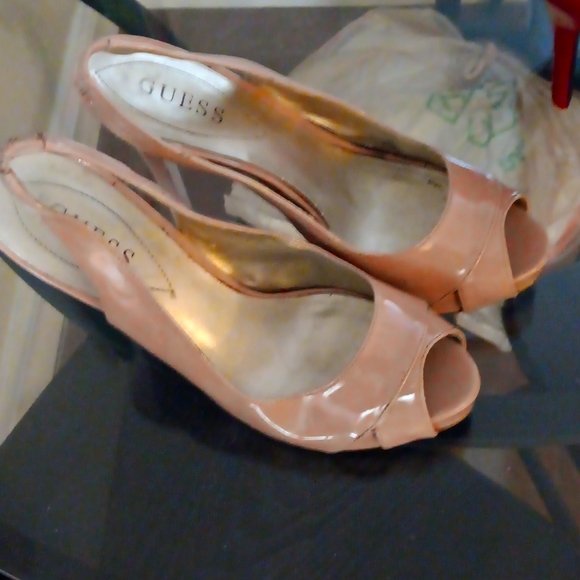 Guess heels - Picture 1 of 1